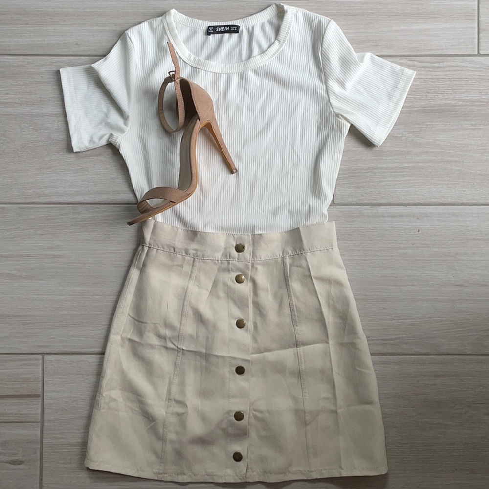 Button front high-waist A-line mini skirt